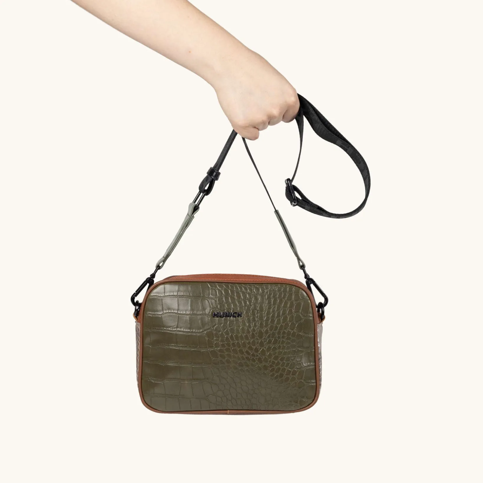 BLOCK FUN FW25 CROSSBODY CAMERA C/TERRA