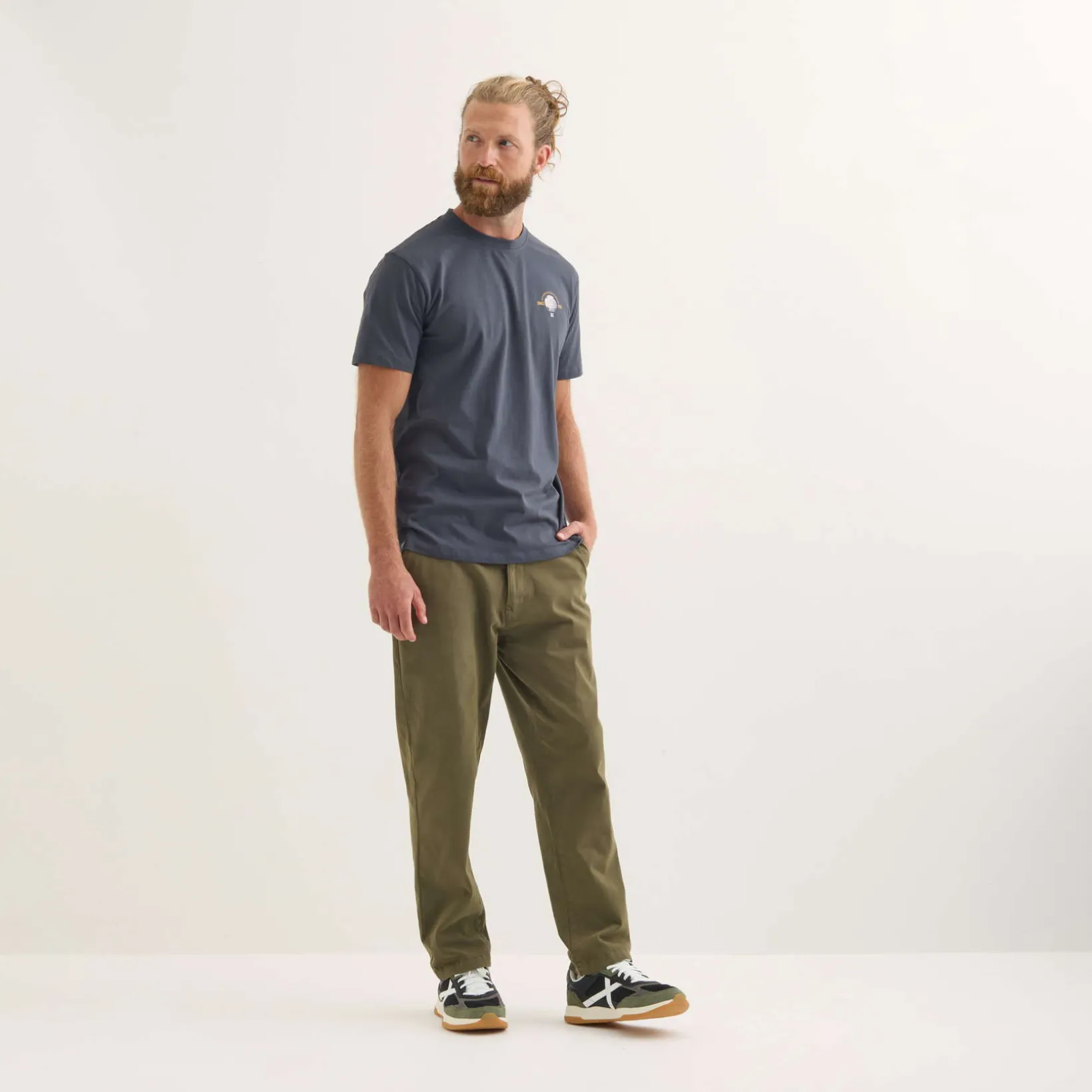 Camiseta MUNICH Reglamento lifestyle hombre de algodón orgánico antracita